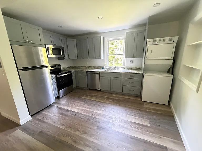 602 South Rd #C — Photo 7