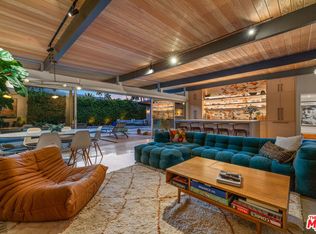 207 N Debby Dr, Palm Springs, CA 92262
