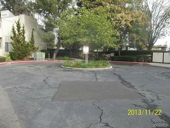 5th image of 684 Sycamore Ave