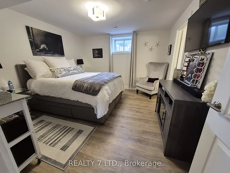 9150 Willoughby Dr #40 — Photo 34