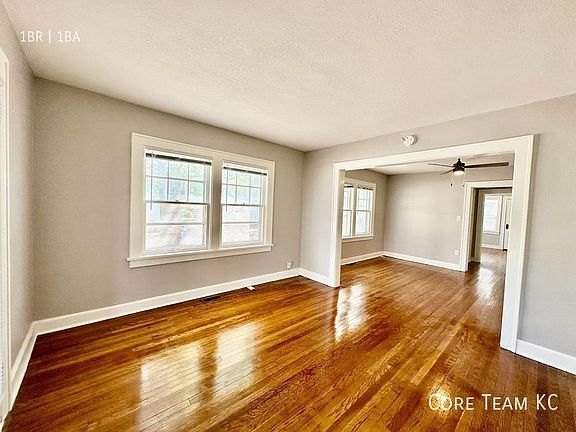 3rd image of 103 W 51st St #2E