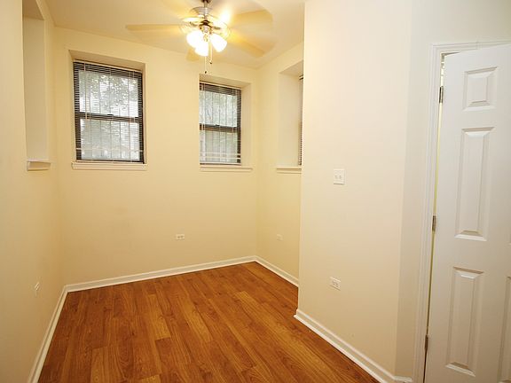 2nd image of 5435 S University Ave #G