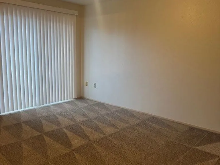 Churchdale Apartments — Photo 5