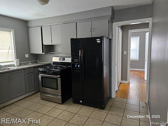 2nd image of 18582 Edinborough Rd