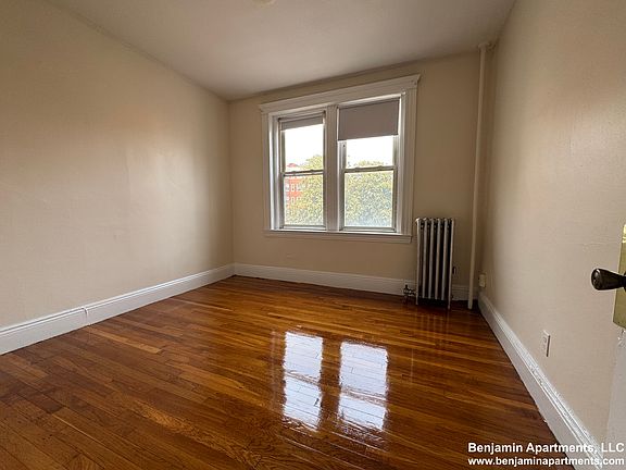 2nd image of 131-135 Washington St #24