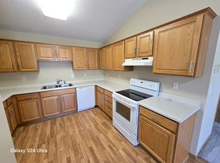 Multilevel Single Family Apartments, Buffalo, MN 55313