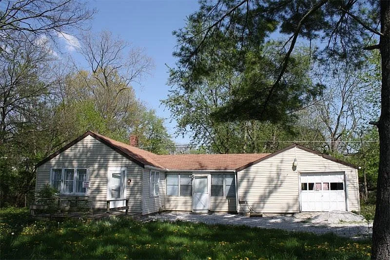 727 S Mickley Ave photo 1