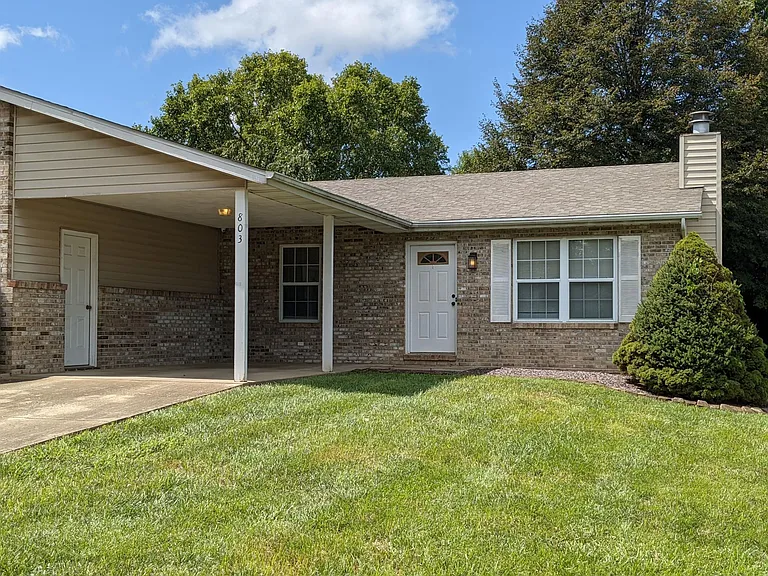803 Plankway Dr — Photo 1