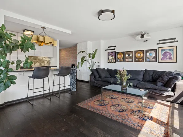 417 Grand Street image 3 of 13