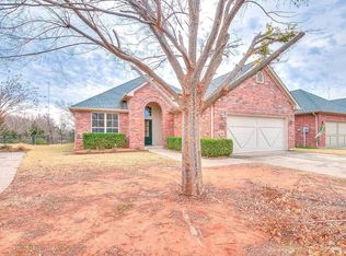 3920 Cottage Ln, Edmond, OK 73013