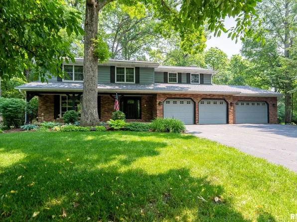 84 Waldheim Rd, Morton, IL 61550