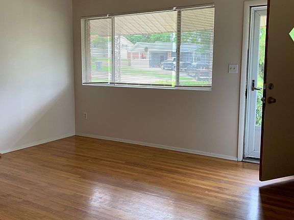 2nd image of 2606 Glenn Hills Dr