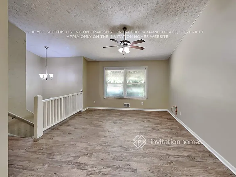 1393 Mountain Overlook Ct — Photo 4