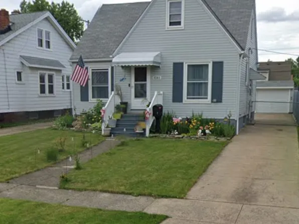 4202 Maplecrest Ave, Parma, OH 44134