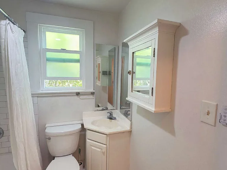 174 France St — Photo 17