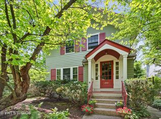 2410 Thayer St, Evanston, IL
