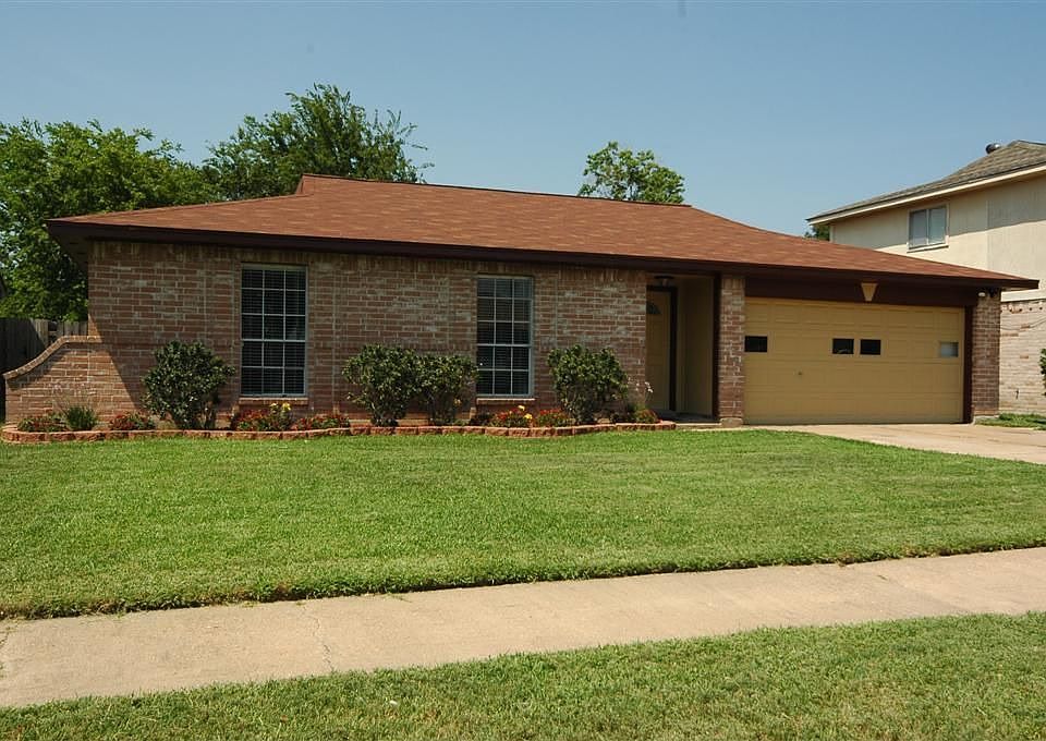 1st image of 6202 Silver Leaf Dr