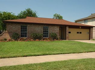 6202 Silver Leaf Dr, League City, TX 77573