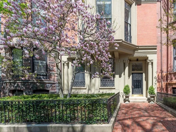 183 Commonwealth Ave #Penthouse, Boston, MA 02116