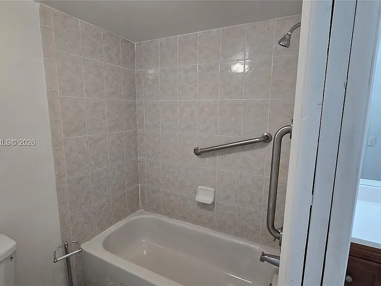 8401 SW 107th Ave #174E — Photo 8