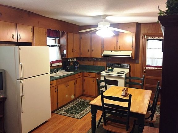 3rd image of 499 Neville St