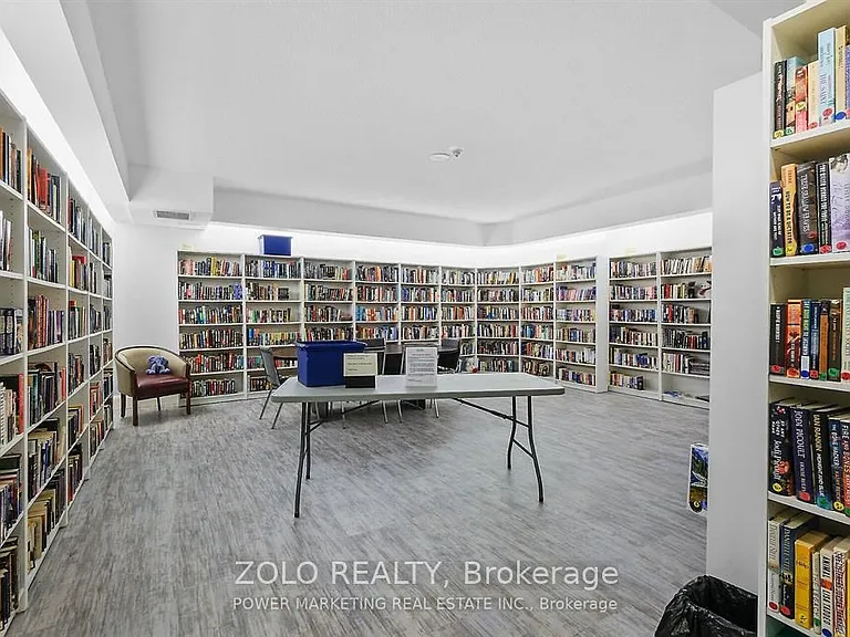 2759 Carousel Cres #1206 — Photo 27