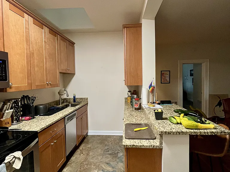 809 Cathedral St #5 — Photo 10