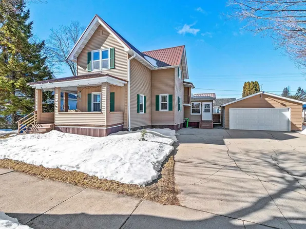 213 N Franklin St, Oconto Falls, WI 54154