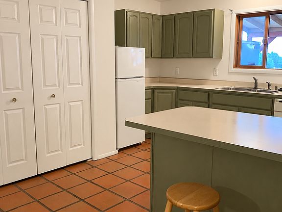 5th image of 17A Churchill Rd