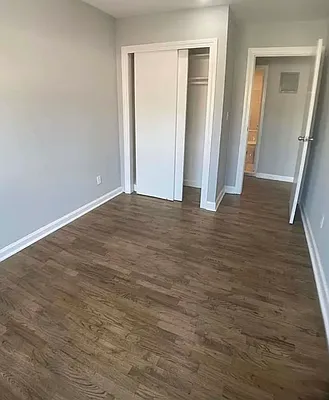 Rented by Current Real Estate Advisors | media 12