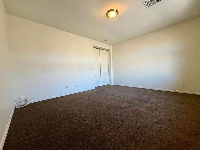 2736 Carolina Blue Ave — Photo 36