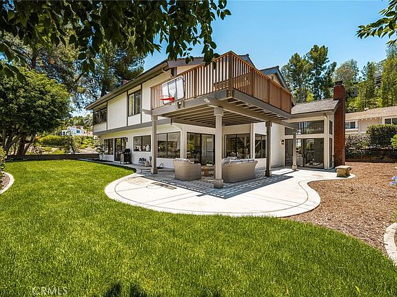 2nd image of 1281 Country Hills Dr