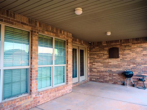 5th image of 7025 95th St