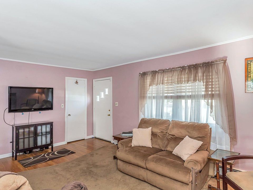 1st image of 457 Kell Pl