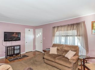 457 Kell Pl, Seaford, NY 11783