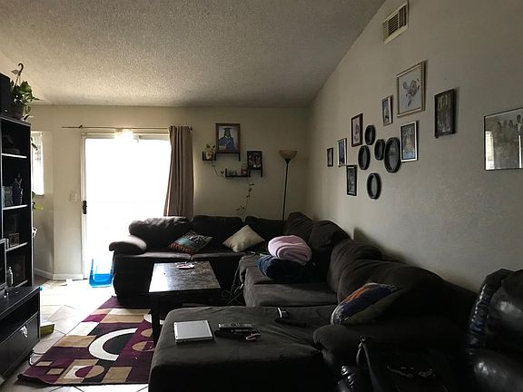3rd image of 7744 Southbreeze Dr