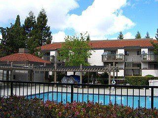3rd image of 612 San Conrado Ter Unit 4