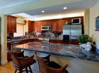 12 Lakeside Ln #B, Key Largo, FL 33037