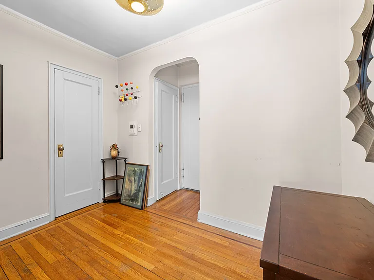 166 W 22nd St #4B — Photo 6