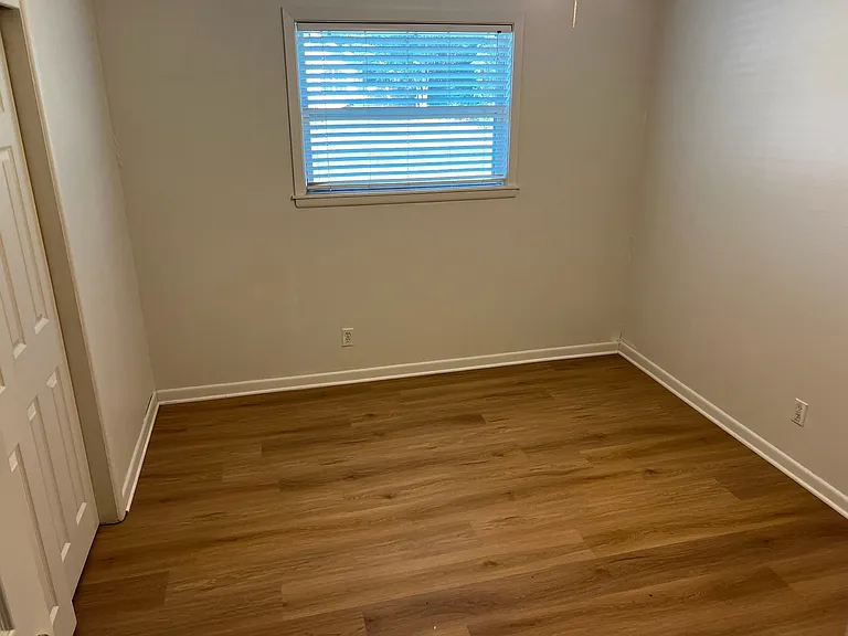650 S Ray Ave — Photo 15