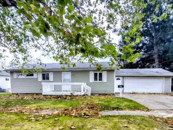 625 Allen St, Caro, MI 48723