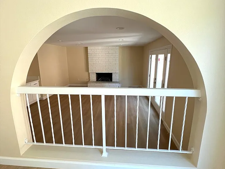 2283 Base Line Rd — Photo 8