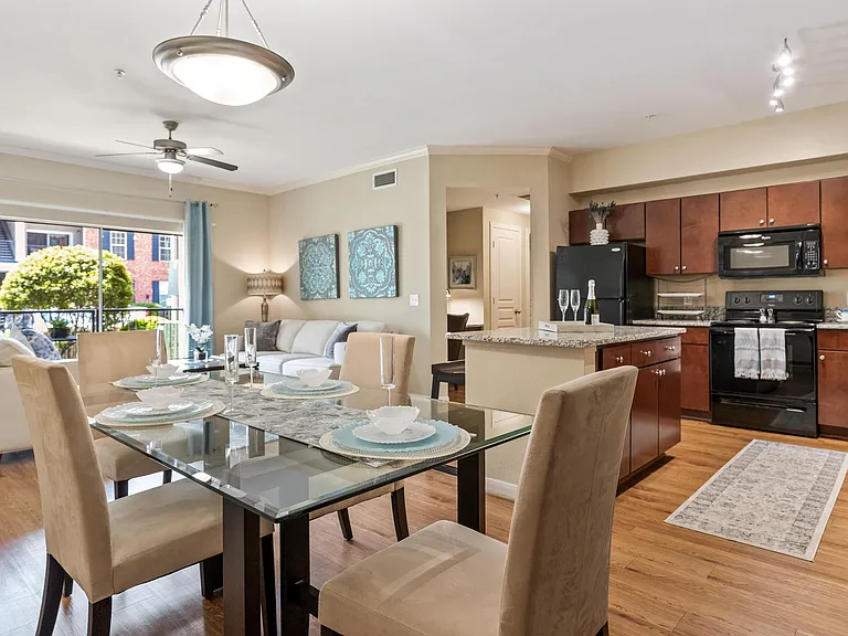 Riverwood Apartments — Photo 25