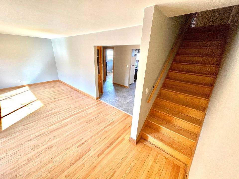1st image of 1900 E Euclid Ave #1900