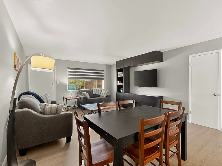 4707 Marquette Ave NE — Photo 5
