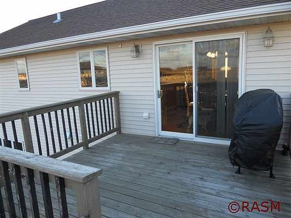 3rd image of 212 Cole Ct