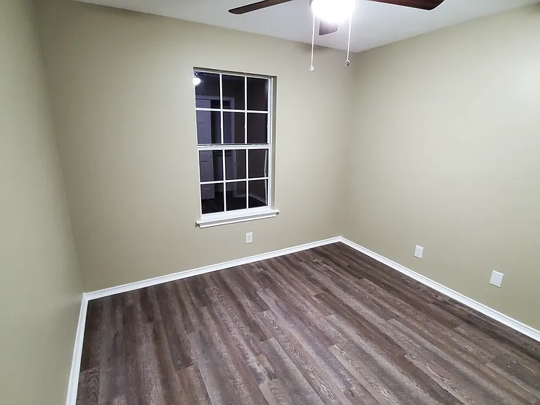 1208 Carolina St — Photo 11