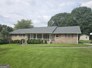 2201 Pinehurst Rd, Snellville, GA 30078