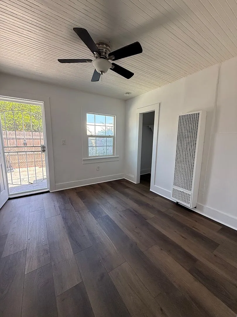 Roseberry - 7400 — Photo 4
