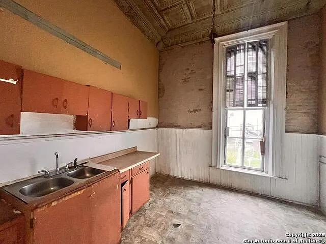 520 Davis Ave #B — Photo 13